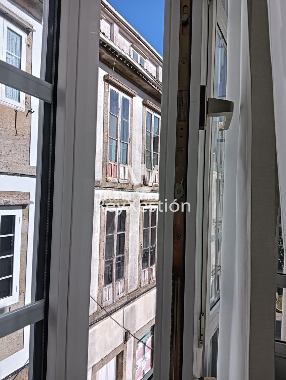 Foto 16 Alquiler de HABITACIONES en Rúa do Castro, Santiago (Facultad de Geografía e Historia) 