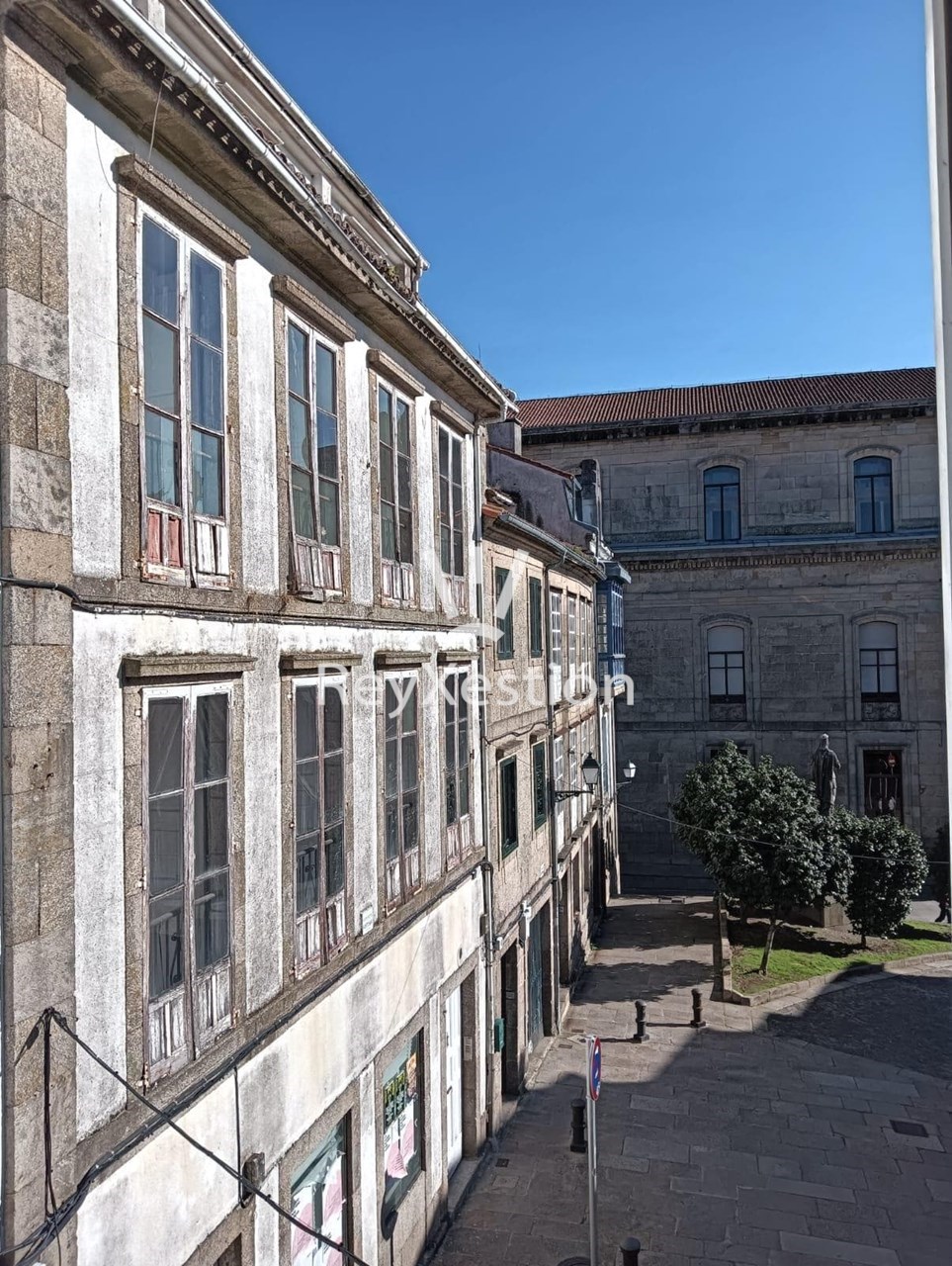 Foto 17 Alquiler de HABITACIONES en Rúa do Castro, Santiago (Facultad de Geografía e Historia) 