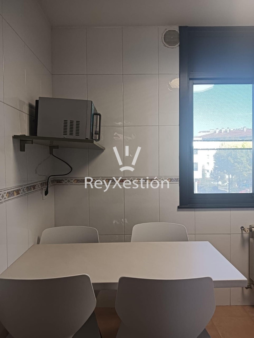 Foto 7 ALQUILER PISO RECIEN REFORMADO ZONA FONTIÑAS