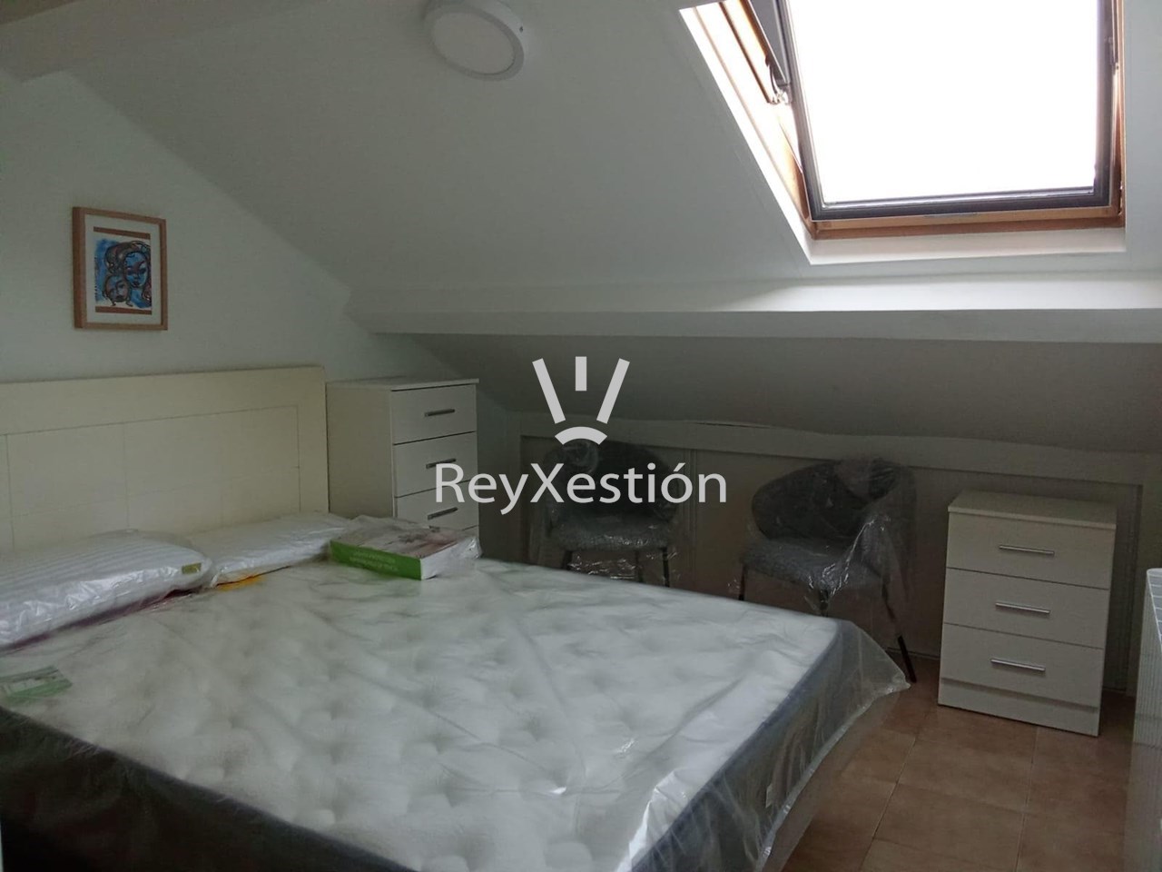 Foto 5 ALUGASE ESTUDIO en rúa Salvadas, Campus Norte, Santiago