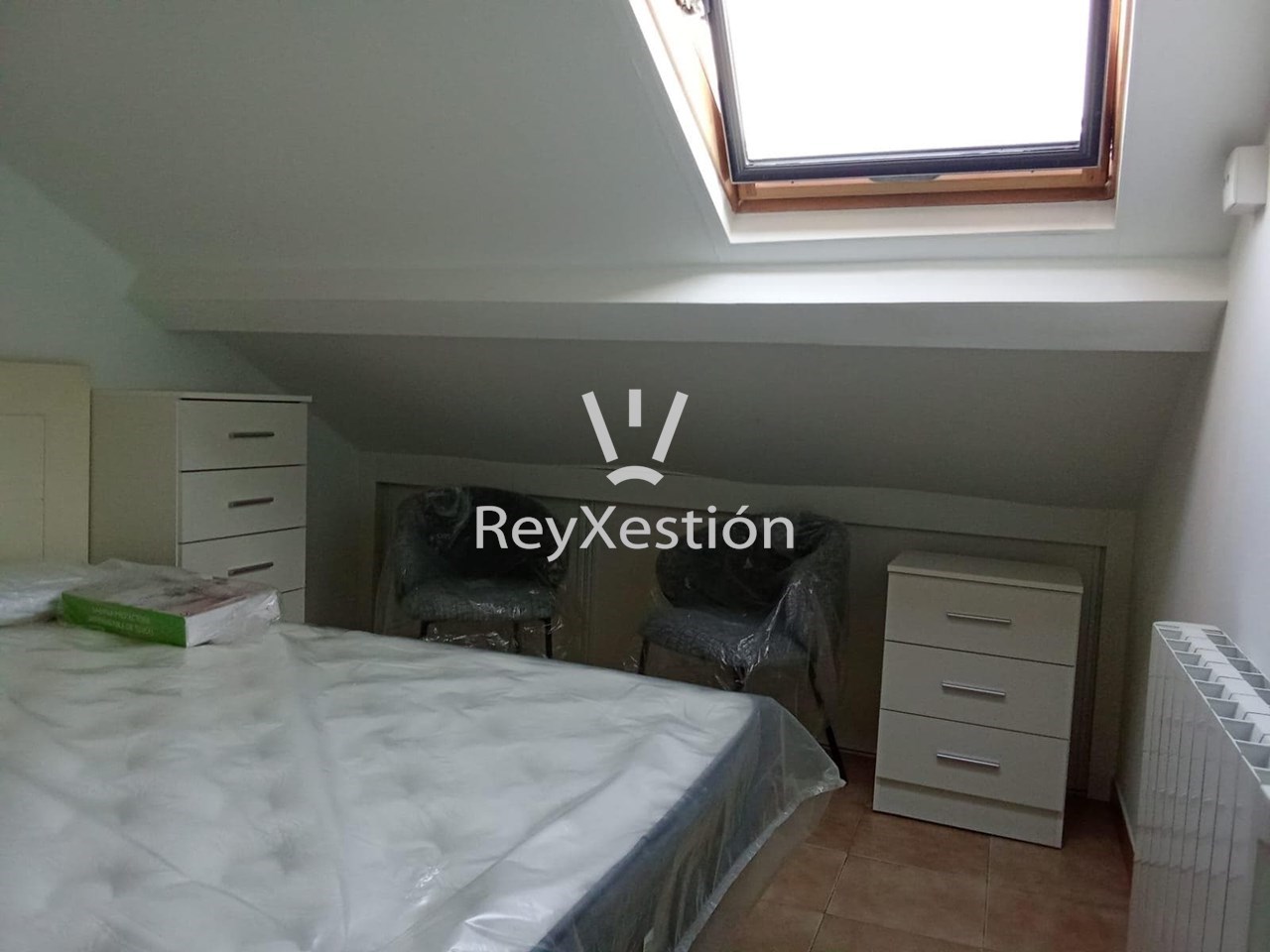 Foto 6 ALUGASE ESTUDIO en rúa Salvadas, Campus Norte, Santiago