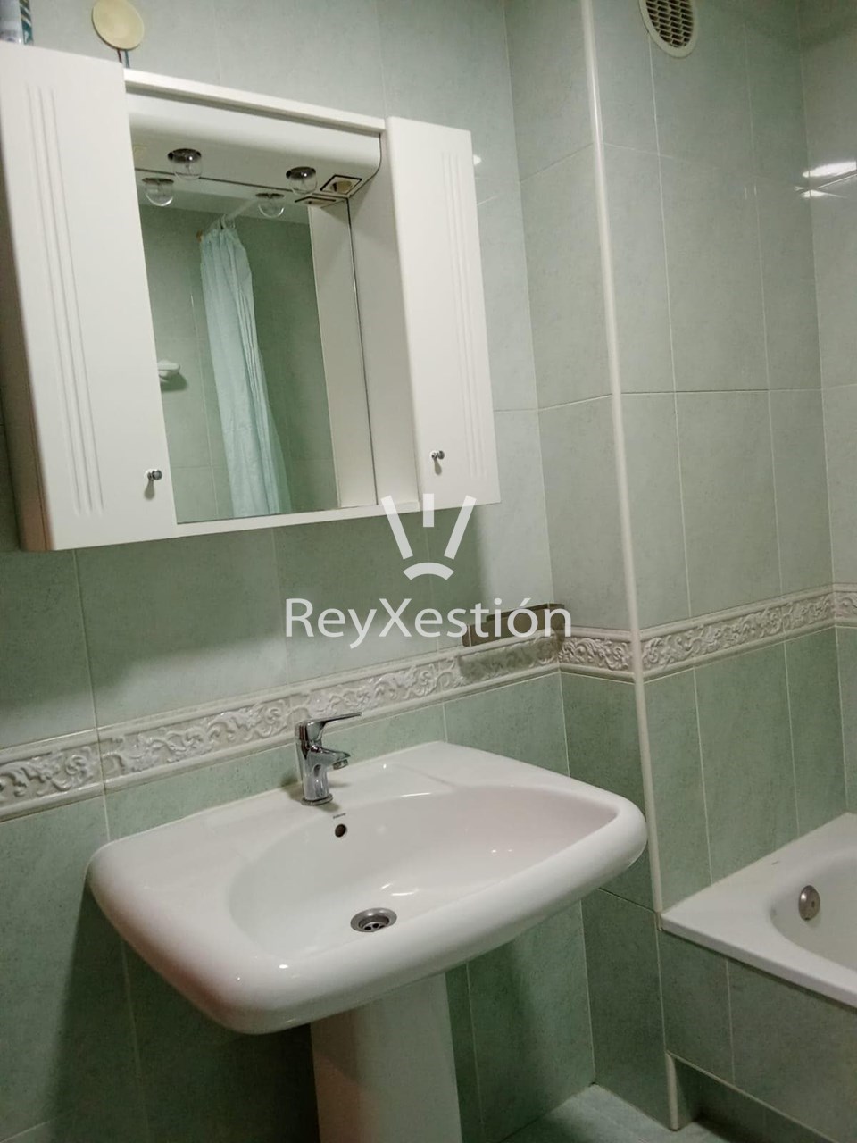 Foto 8 Alúgase PISO en rúa Cemiterio Vello, Carballo