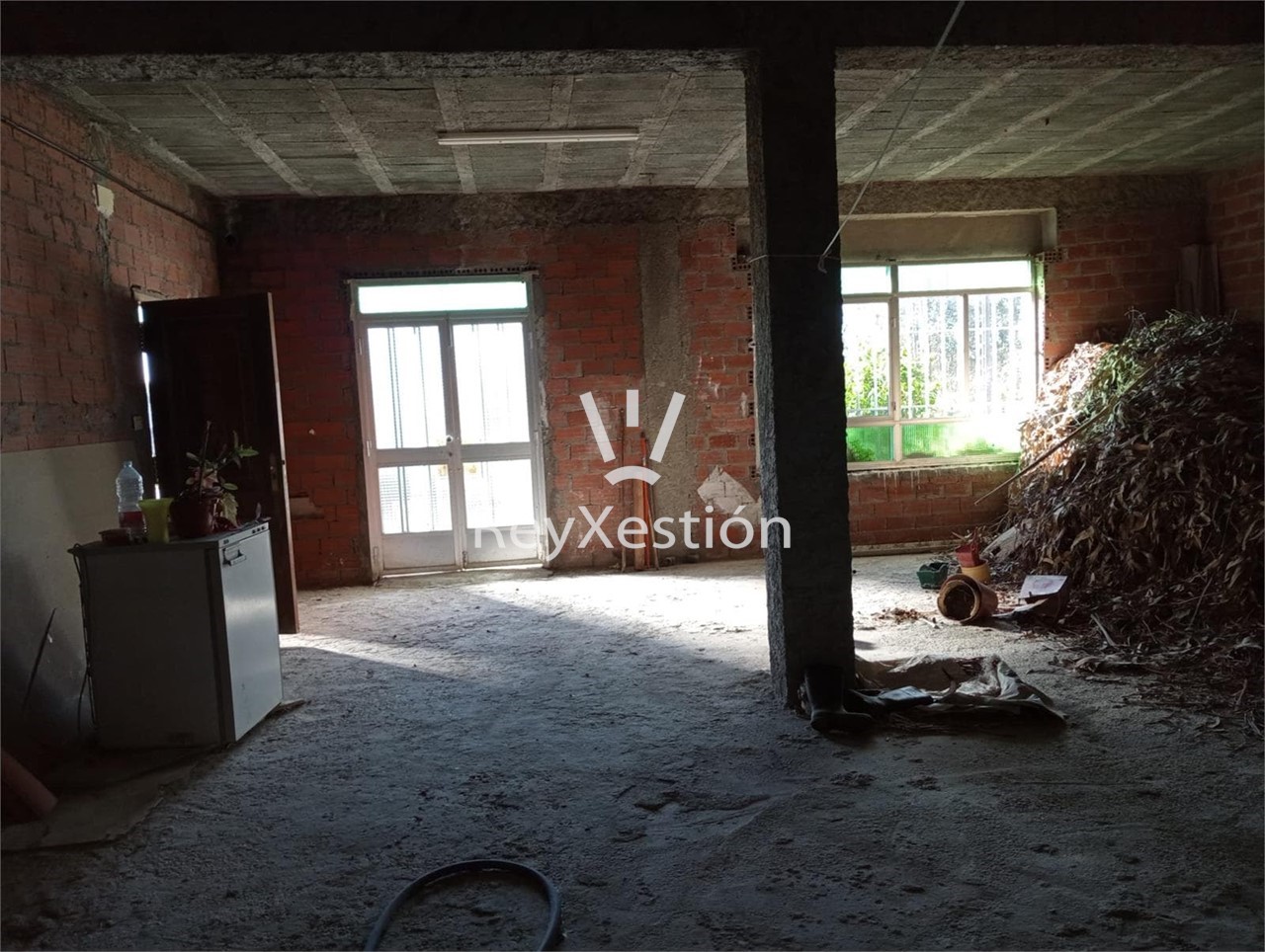 Foto 2 CASA ADOSADA A LA VENTA EN SANTA COMBA (A CORUÑA)