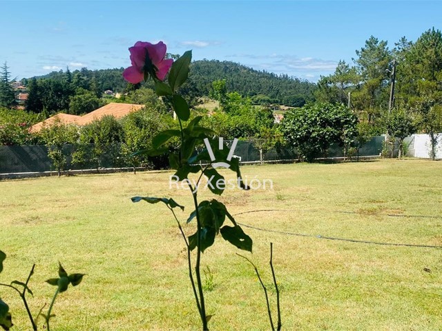 Casa con Terreno en venta en Rua Muros - Santiago de Compostela