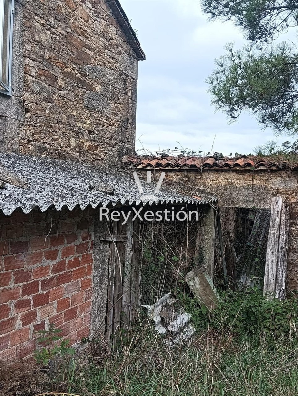 Foto 11 CASA DE PIEDRA A LA VENTA EN VILARDOA (VAL DE DUBRA)