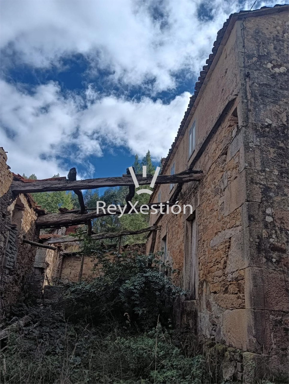 Foto 16 CASA DE PIEDRA A LA VENTA EN VILARDOA (VAL DE DUBRA)