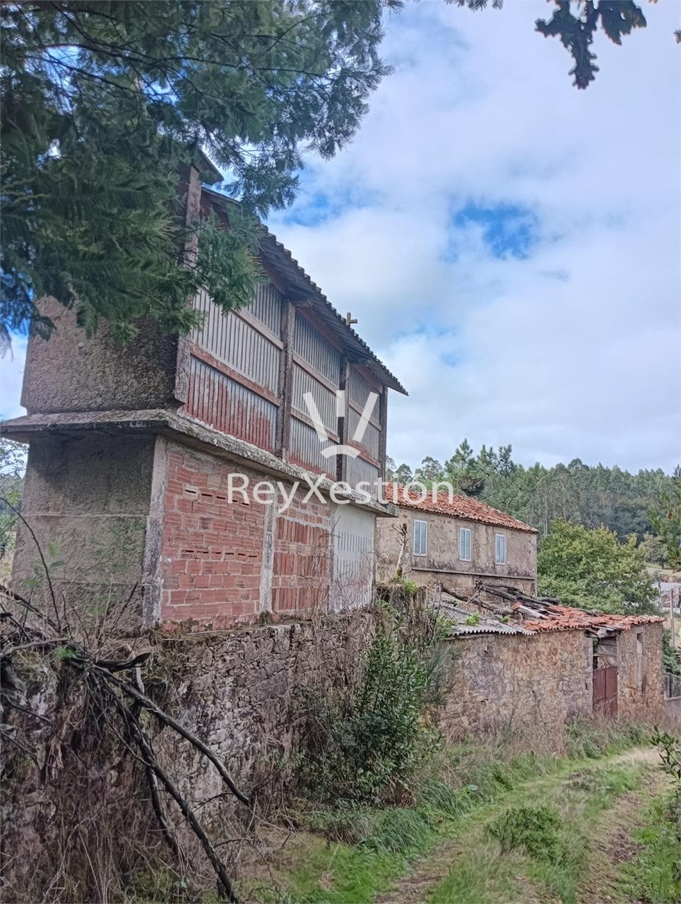 Foto 22 CASA DE PIEDRA A LA VENTA EN VILARDOA (VAL DE DUBRA)