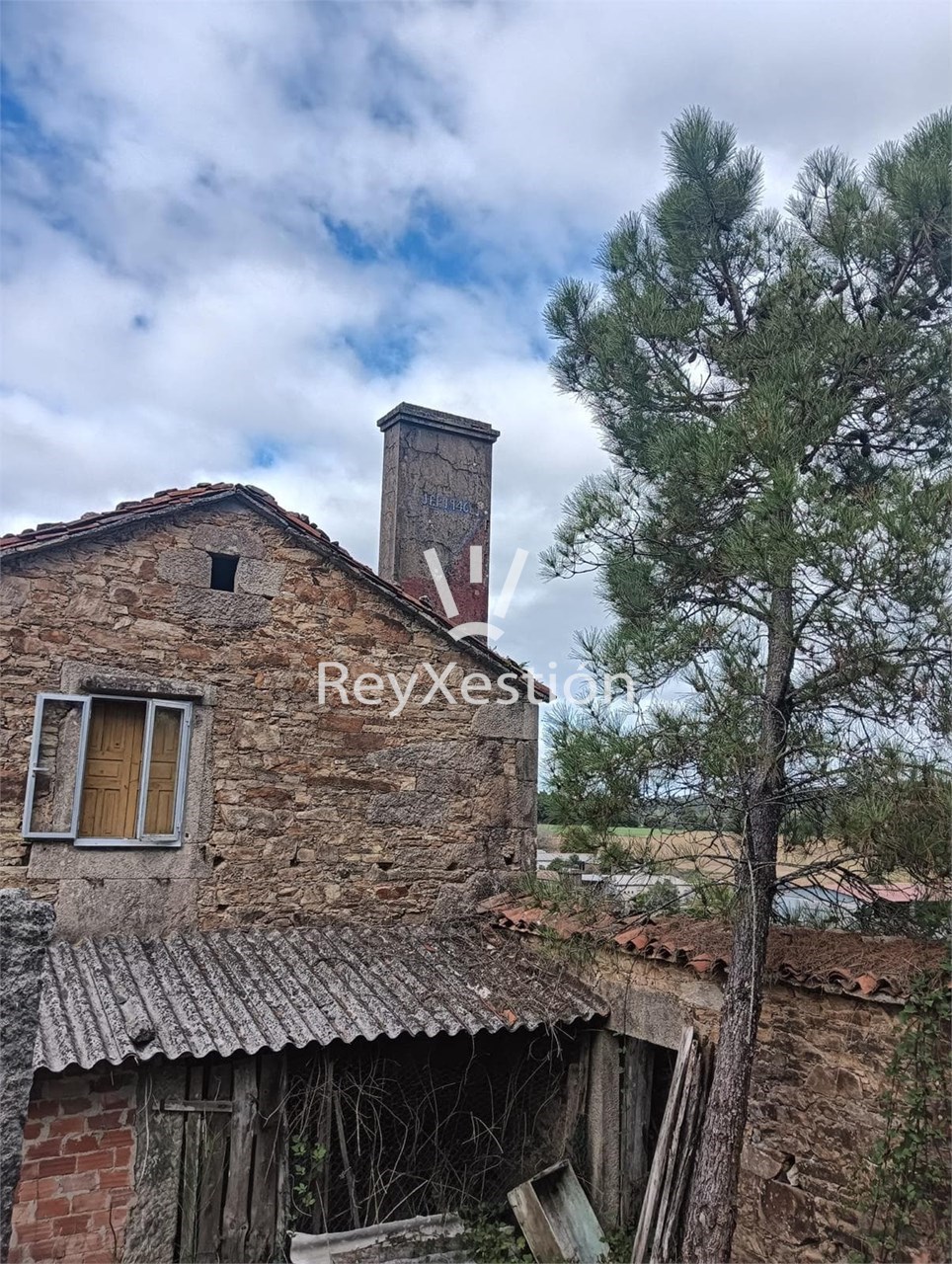 Foto 6 CASA DE PIEDRA A LA VENTA EN VILARDOA (VAL DE DUBRA)