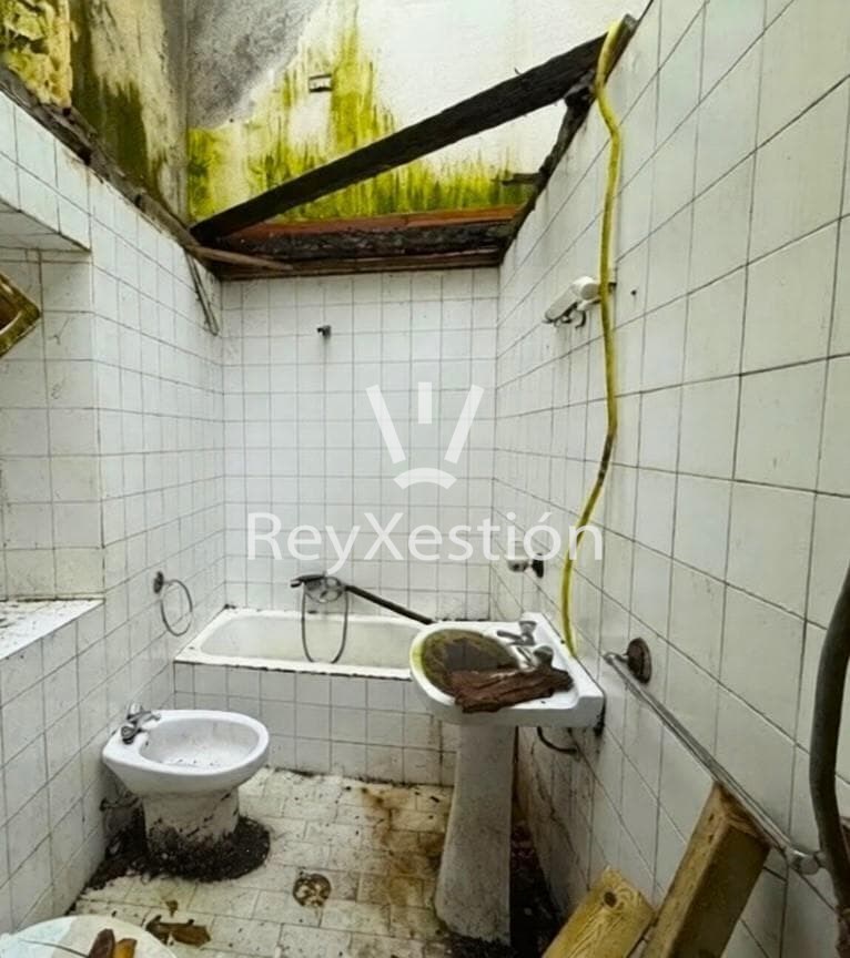 Foto 11 Casa Unifamiliar (con terreno), na rúa Guadalupe, Zona Norte - S. Caetano 