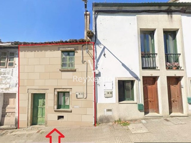 Casa Unifamiliar (con terreno), na rúa Guadalupe, Zona Norte - S. Caetano  - Santiago de Compostela