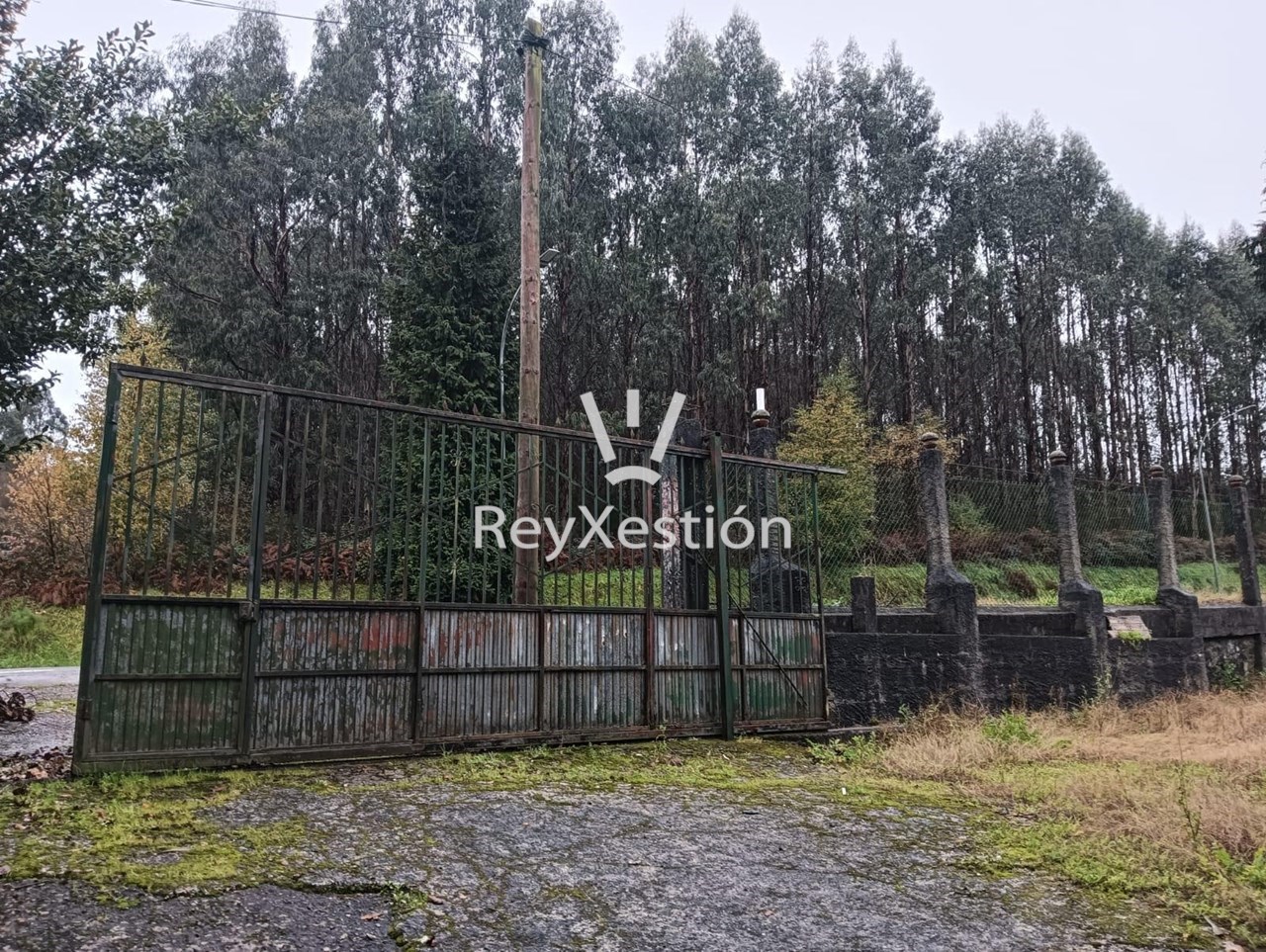 Foto 20 CASA UNIFAMILIAR DE PEDRA (con terreno e 2 naves multiuso) en Lavacolla - Santiago de Compostela