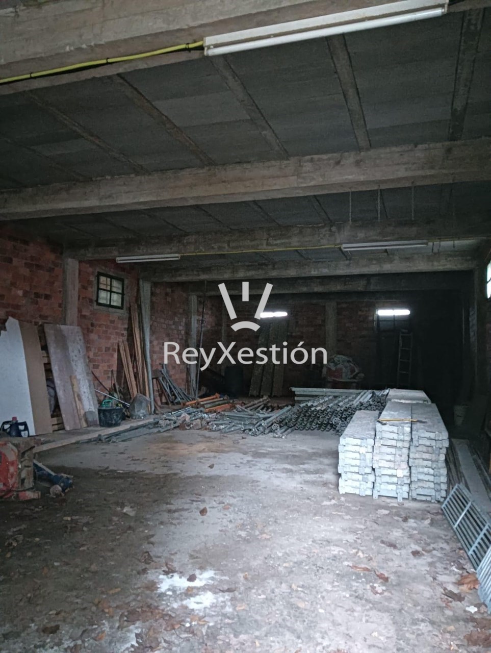 Foto 24 CASA UNIFAMILIAR DE PEDRA (con terreno e 2 naves multiuso) en Lavacolla - Santiago de Compostela