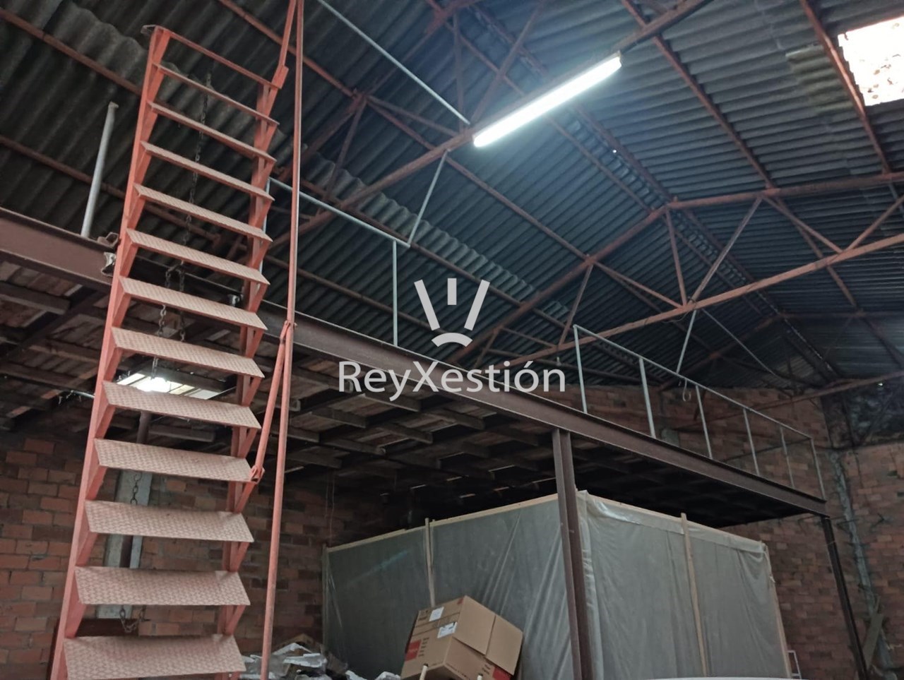 Foto 26 CASA UNIFAMILIAR DE PEDRA (con terreno e 2 naves multiuso) en Lavacolla - Santiago de Compostela