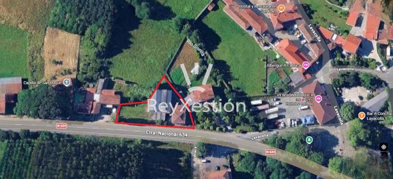 Foto 3 CASA UNIFAMILIAR DE PEDRA (con terreno e 2 naves multiuso) en Lavacolla - Santiago de Compostela