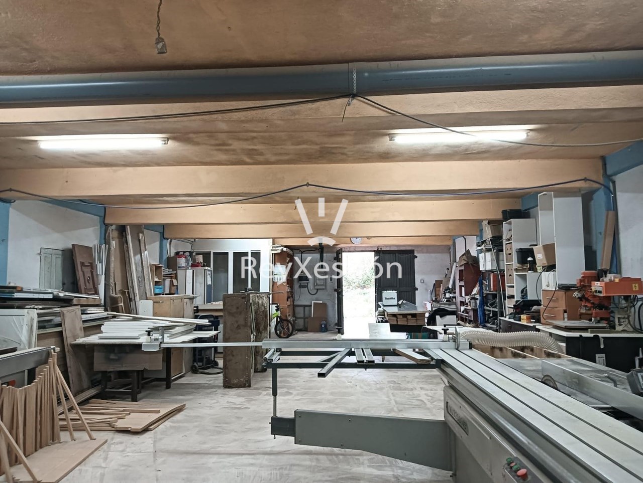 Foto 5 CASA UNIFAMILIAR DE PEDRA (con terreno e 2 naves multiuso) en Lavacolla - Santiago de Compostela