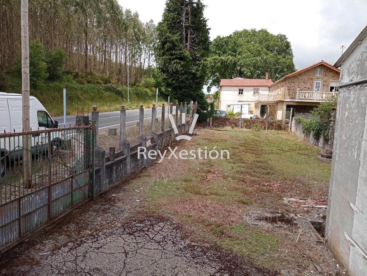 Foto 14 CASA UNIFAMILIAR DE PIEDRA PARA REHABILITAR - CON TERRENO Y DOS NAVES EN LAVACOLLA