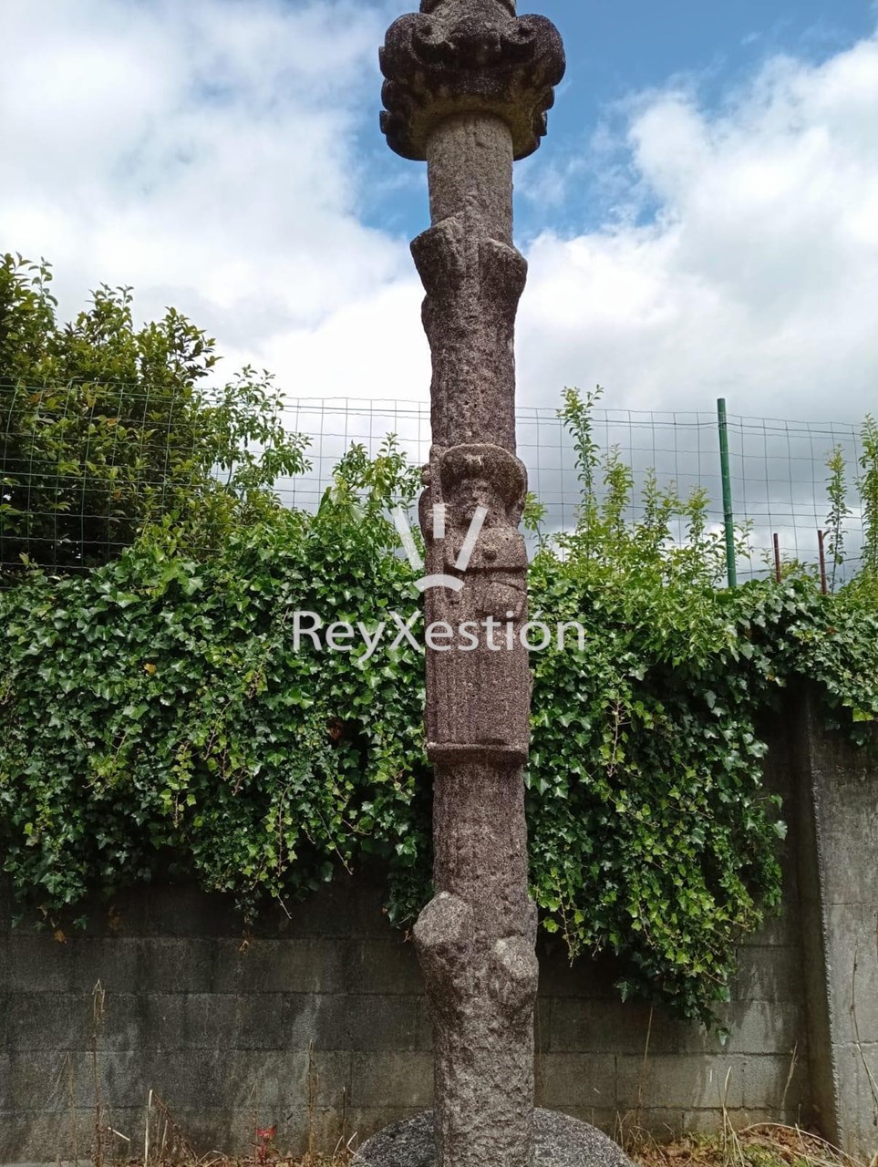 Foto 18 CASA UNIFAMILIAR DE PIEDRA PARA REHABILITAR - CON TERRENO Y DOS NAVES EN LAVACOLLA