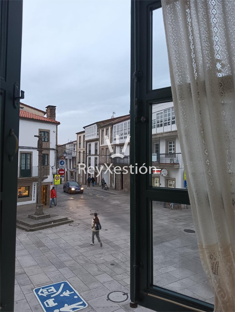 Foto 6 CHALET ADOSADO CON LOCAL OPERATIVO, en Rúa Cruz de San Pedro (Casco histórico a 5 min.)
