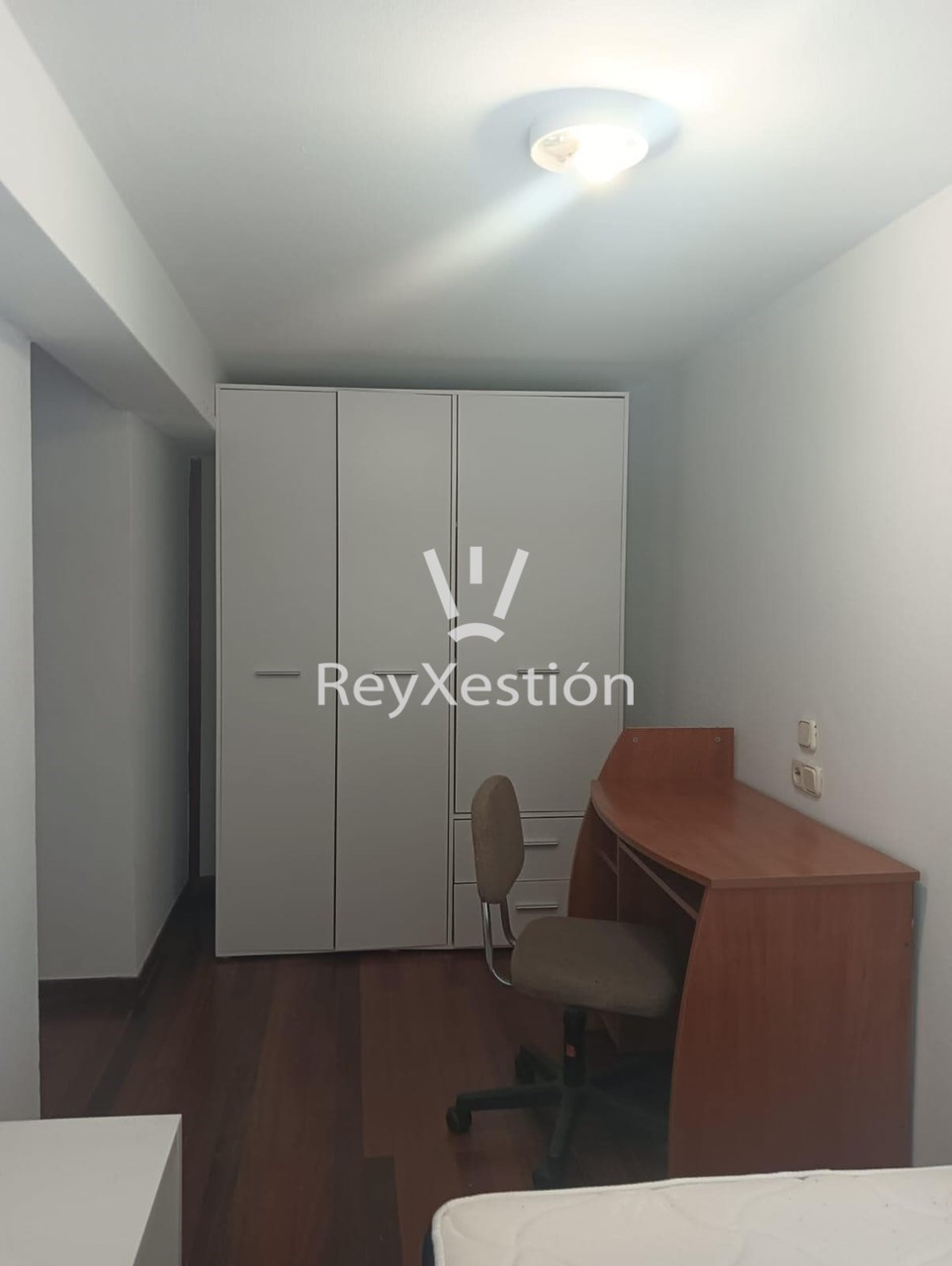 Foto 6 DÚPLEX CON GARAXE NO CORAZÓN DE SANTIAGO DE COMPOSTELA (Catedral a 3 min.)