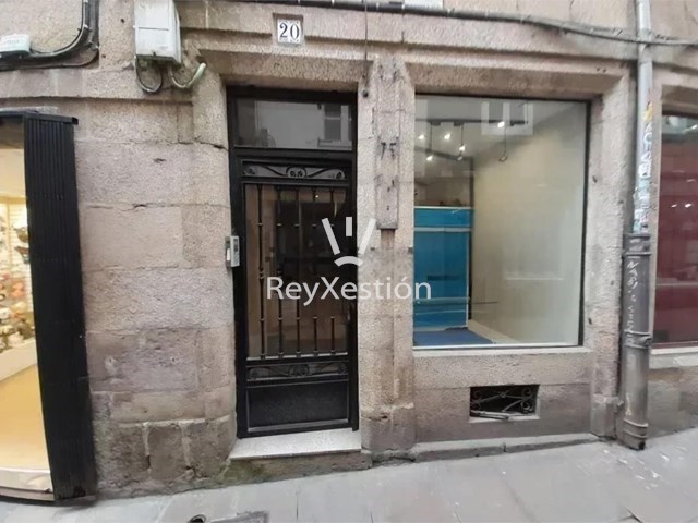 LOCAL COMERCIAL CALDEIRERIA, CASCO HISTÓRICO, CORAZÓN DE SANTIAGO - Santiago de Compostela