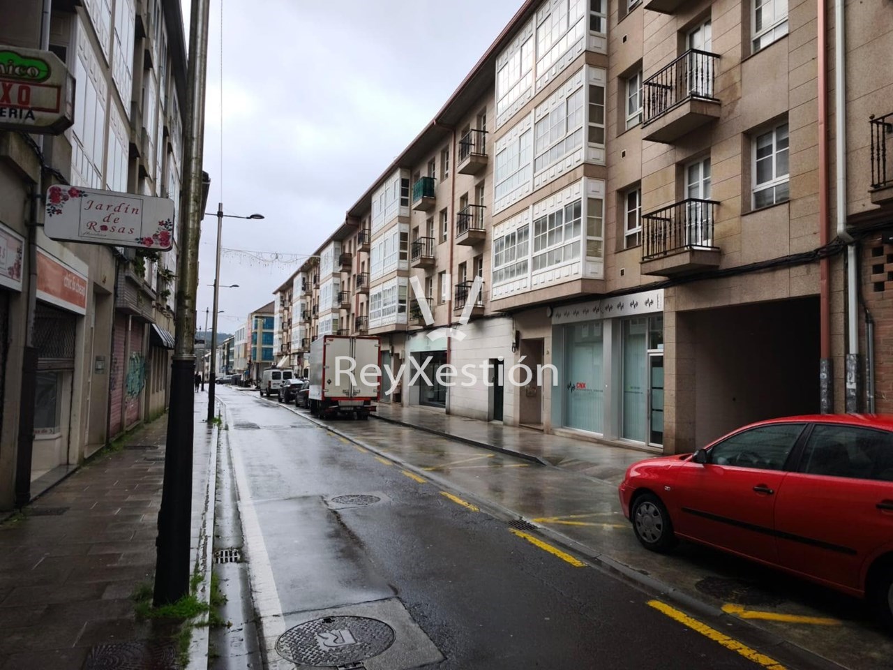 Foto 11 LOCAL COMERCIAL CON GARAXE - CAMPUS SUR - SANTIAGO 