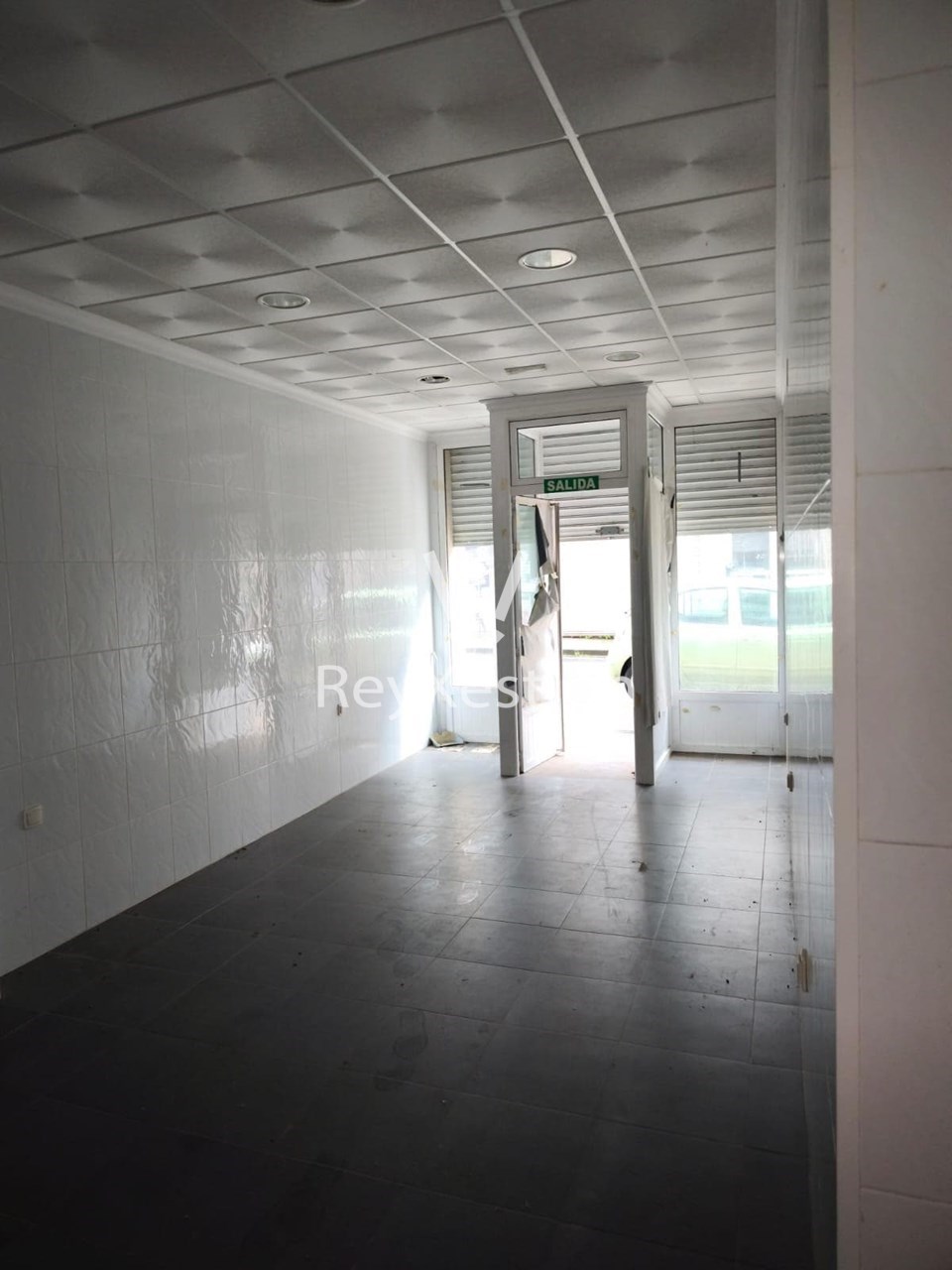 Foto 6 LOCAL COMERCIAL CON GARAXE - CAMPUS SUR - SANTIAGO 