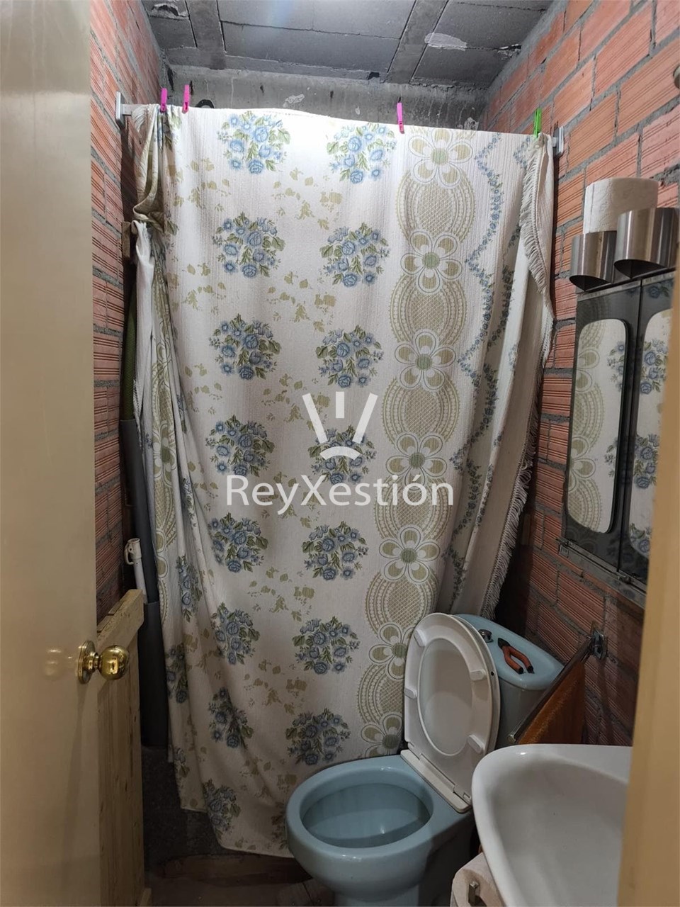 Foto 11 LOCAL EN VENTA - ZONA NORTE DE SANTIAGO - JUNTO A LA ESCUELA DE IDIOMAS
