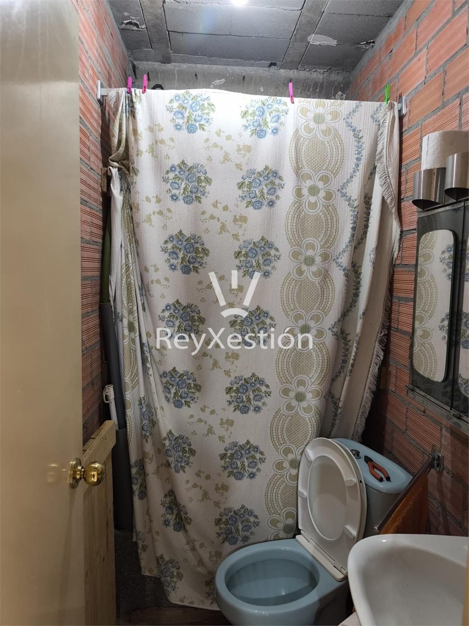 Foto 7 LOCAL EN VENTA - ZONA NORTE DE SANTIAGO - JUNTO A LA ESCUELA DE IDIOMAS