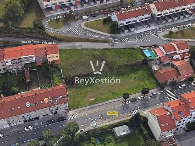 OBRA NUEVA - CHALET ADOSADOS EN ZONA NORTE DE SANTIAGO - Santiago de Compostela