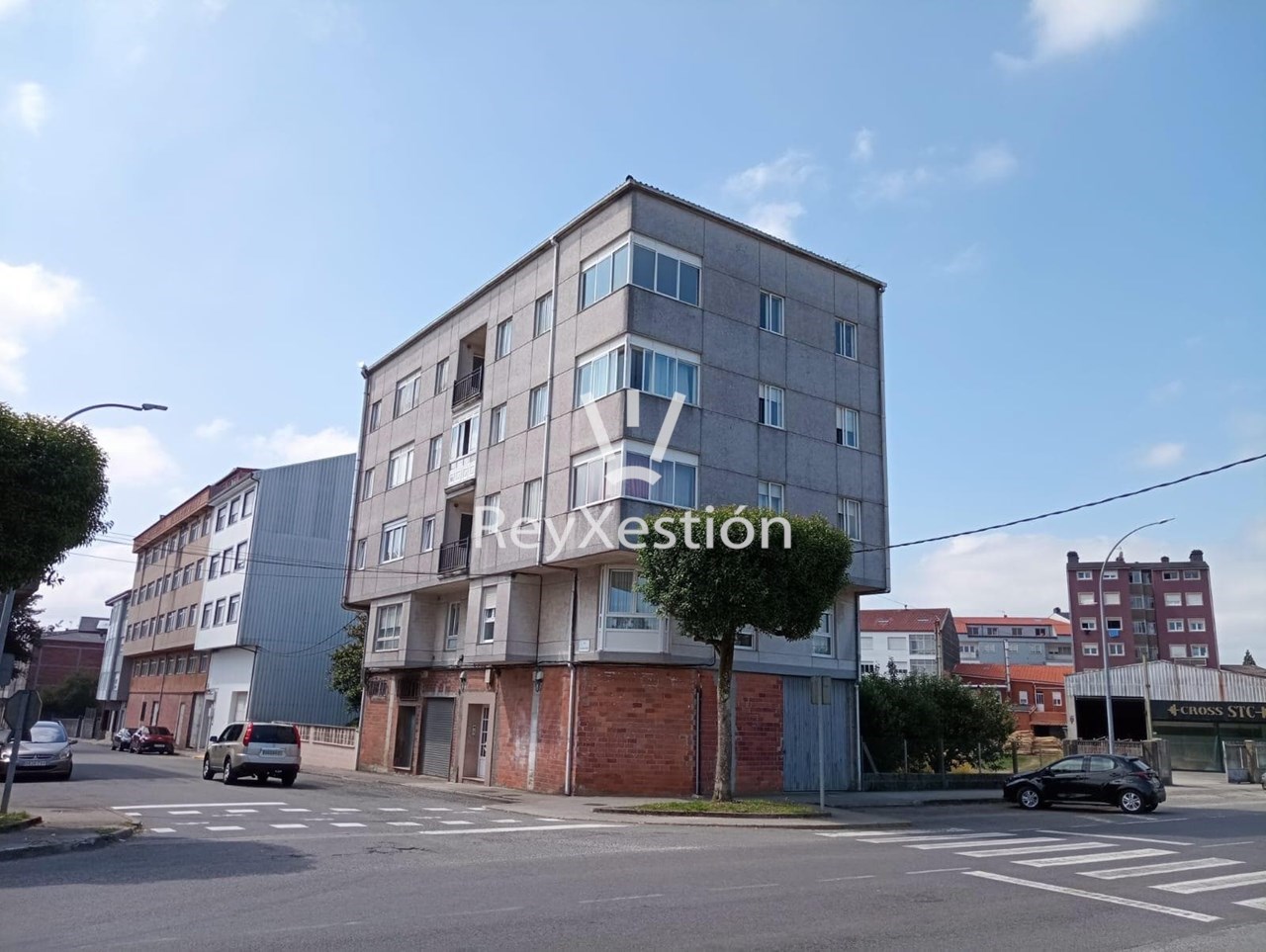 Foto 2 Piso en VENTA en SANTA COMBA, Calle Alexandre Bóveda