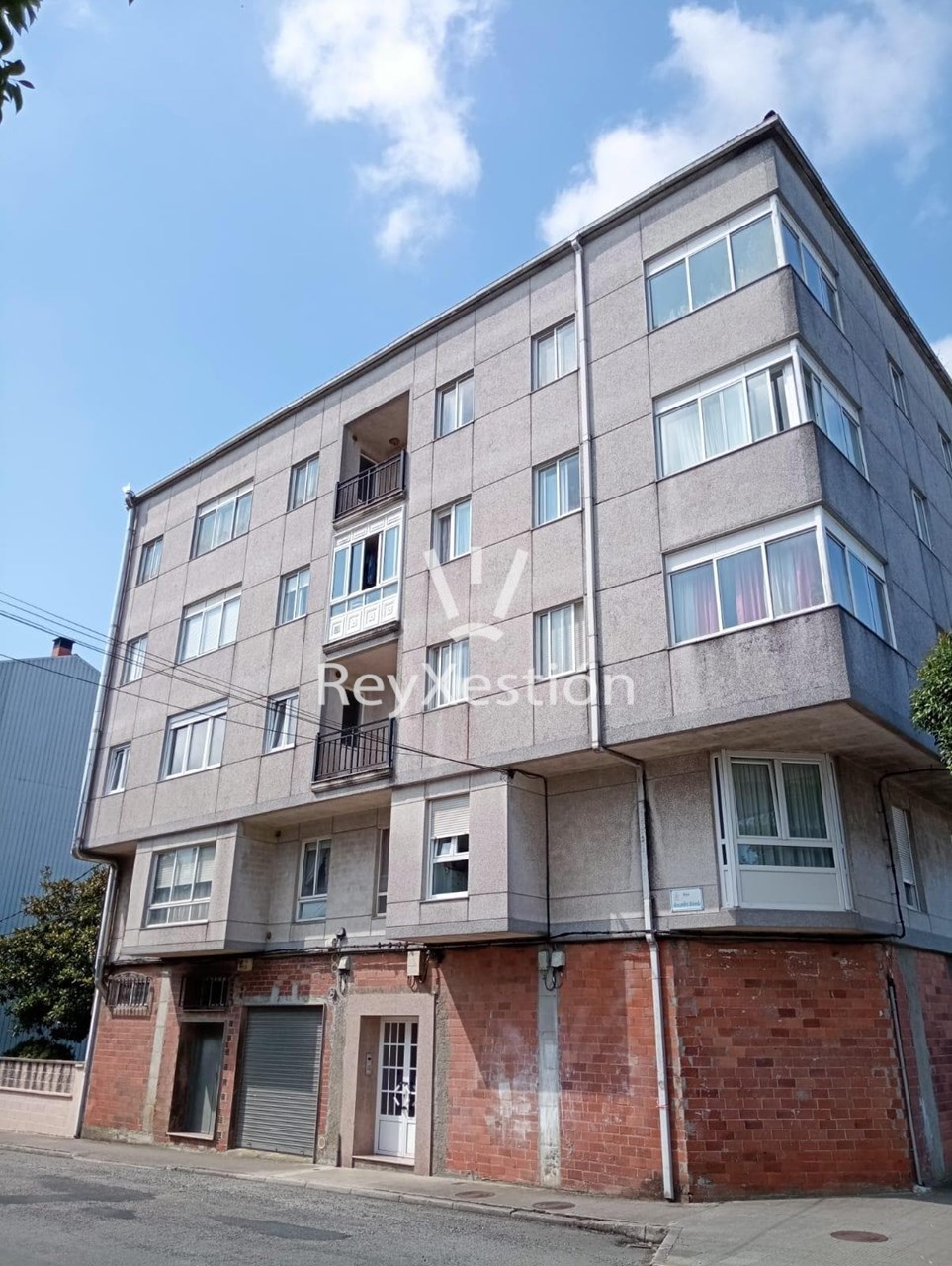 Foto 3 Piso en VENTA en SANTA COMBA, Calle Alexandre Bóveda