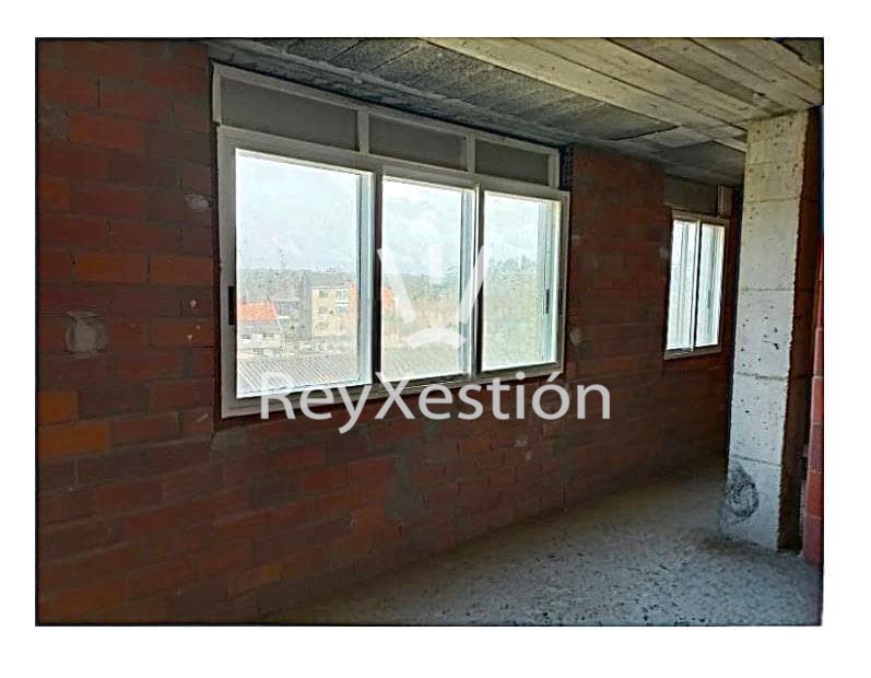 Foto 15 PLANTA 3ª EXTERIOR + BAIXO CUBERTA, na rúa Alexandre Bóveda, Santa Comba