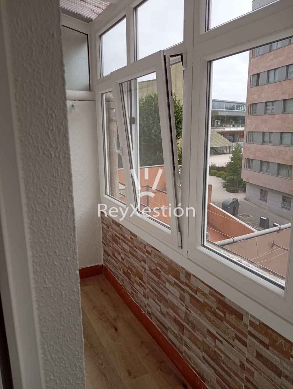 Foto 11 SE ALQUILA PISO - ZONA PONTEPEDRIÑA -  SOLO ESTUDIANTES - 