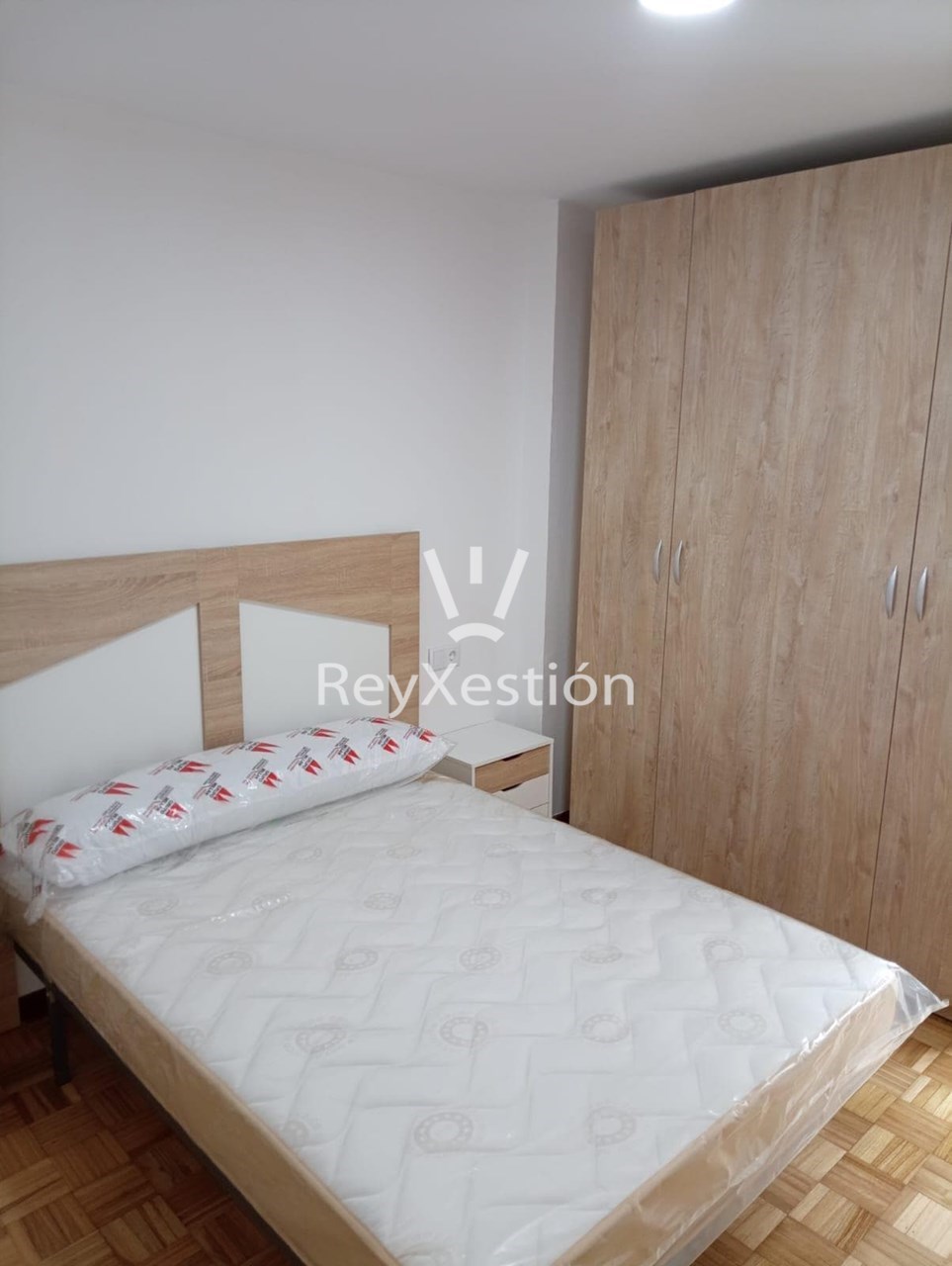 Foto 13 SE ALQUILA PISO - ZONA PONTEPEDRIÑA -  SOLO ESTUDIANTES - 