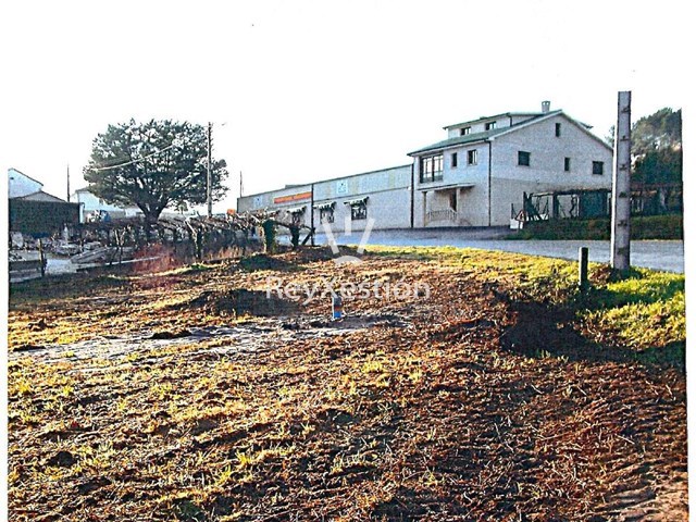 Terrenos Urbanos en Vedra - Fronte Almacenes García (20 min. de Santiago)