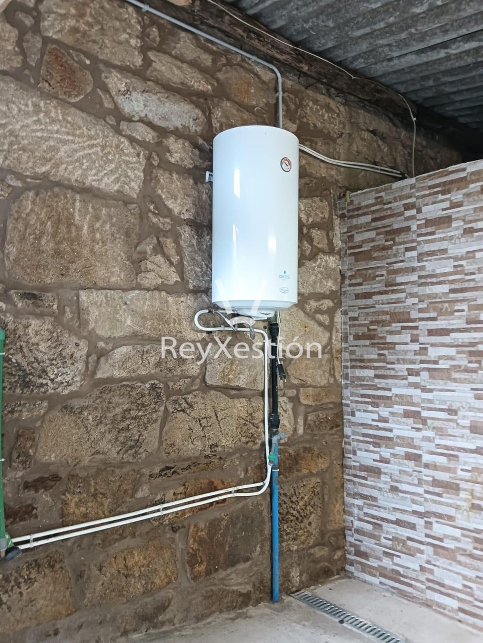 Foto 27 UNIFAMILIAR CON PARCELA 1.700m² PARA ESTRENAR (20 min. Santiago de Compostela)