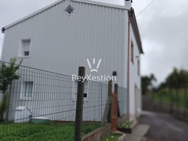 VÉNDESE CASA EN CORTEGADA, AMES (A Coruña)