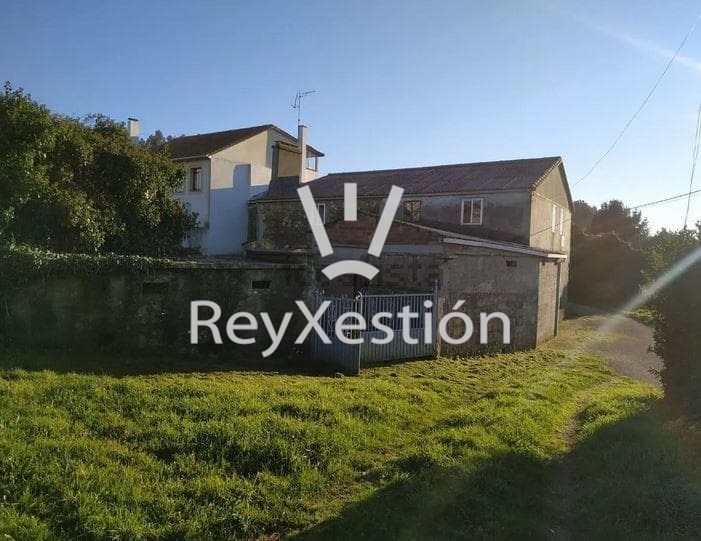 Foto 9 Véndese CASA + TERRENO, en Troián de Abaixo, Sofán (Carballo)