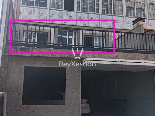 VENDESE LOCAL (-1) CON TERRAZA E GARAXE, Camiño dos Vilares (Santiago) - Santiago de Compostela