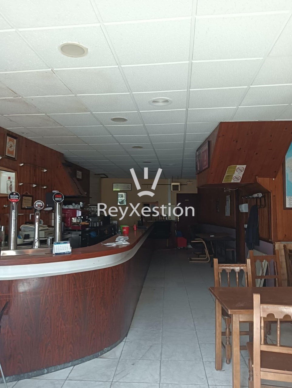 Foto 3 VÉNDESE LOCAL COMERCIAL. CON VIVENDA E ALMACÉN, EN ZONA VISTA ALEGRE