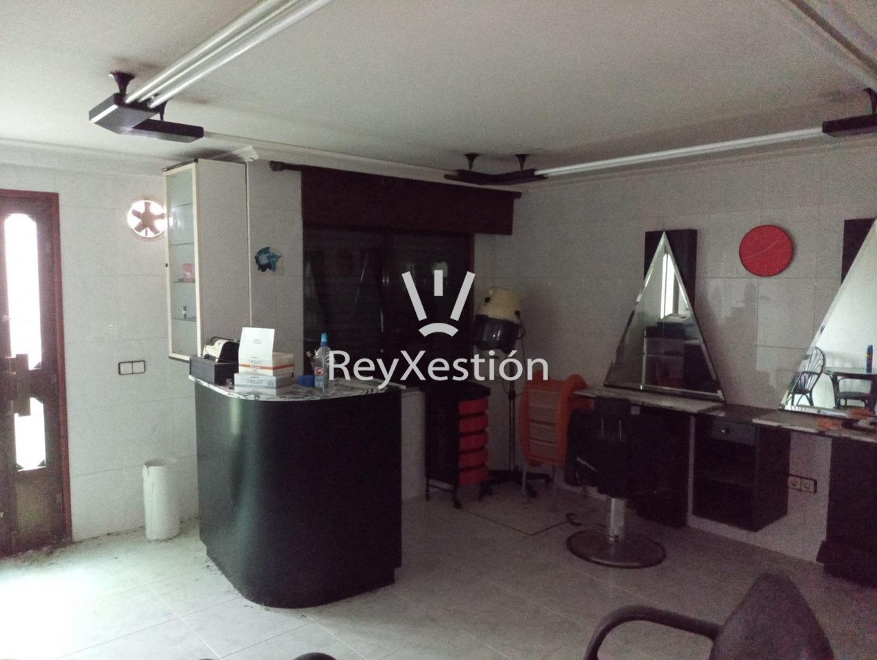 Foto 4 VENDESE LOCAL COMERCIAL EN ZONA NORTE, SANTIAGO DE COMPOSTELA