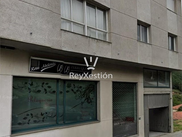 Véndese LOCAL COMERCIAL na rúa Entrepontes, en Val do Dubra (A Coruña)