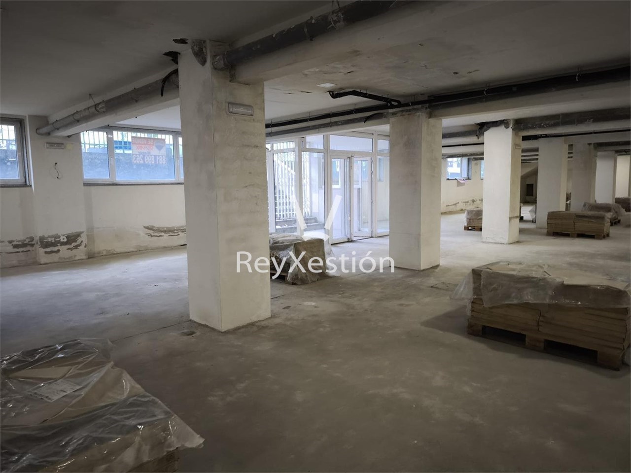 Foto 11 Véndese LOCAL SEMISÓTANO, en Rúa Pelamios 16, Campus Norte, Santiago. 