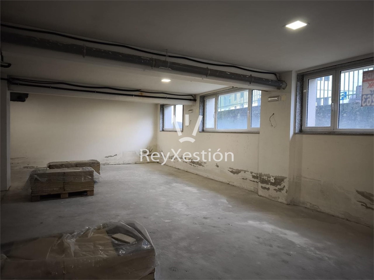 Foto 16 Véndese LOCAL SEMISÓTANO, en Rúa Pelamios 16, Campus Norte, Santiago. 