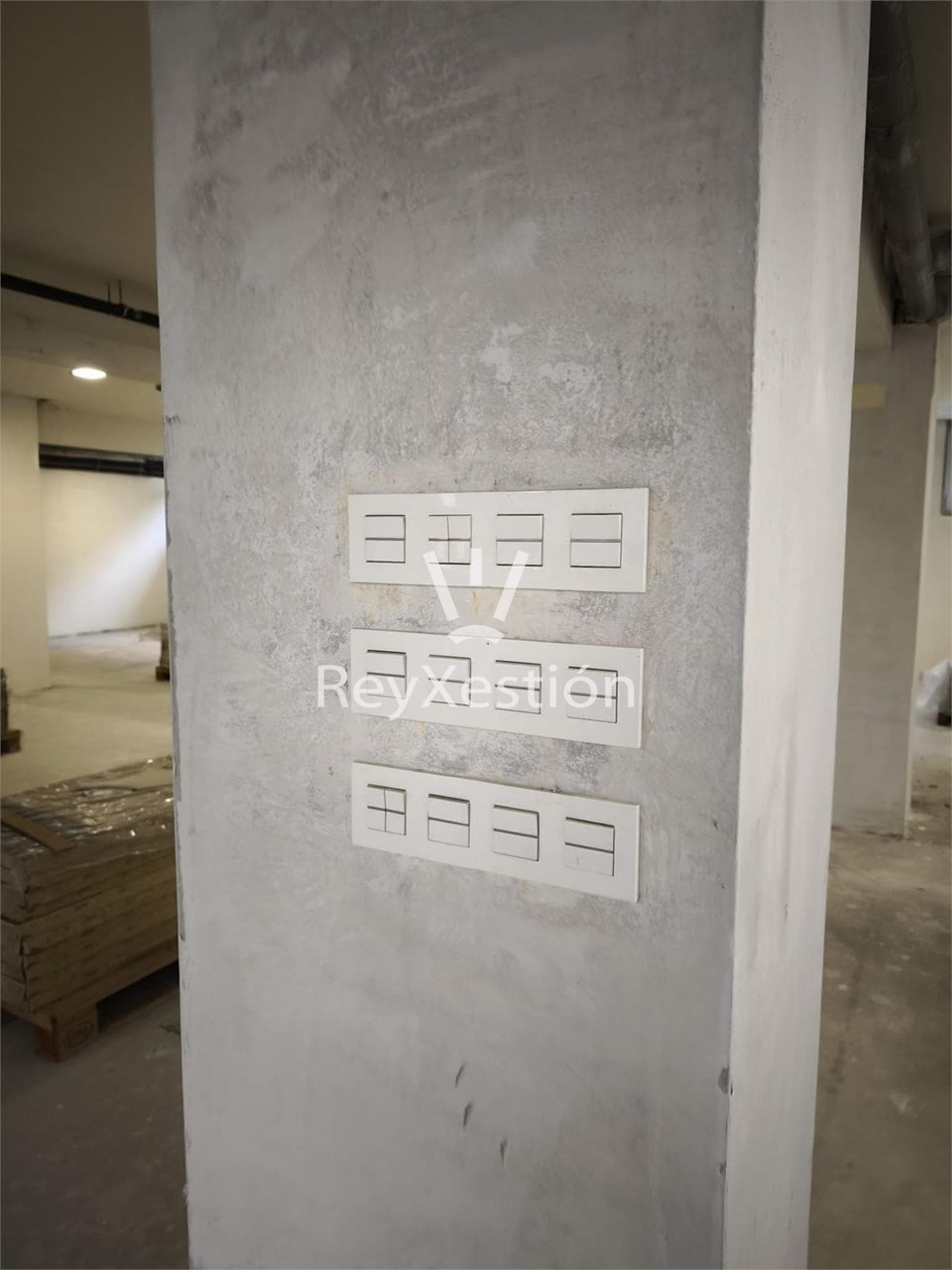 Foto 9 Véndese LOCAL SEMISÓTANO, en Rúa Pelamios 16, Campus Norte, Santiago. 