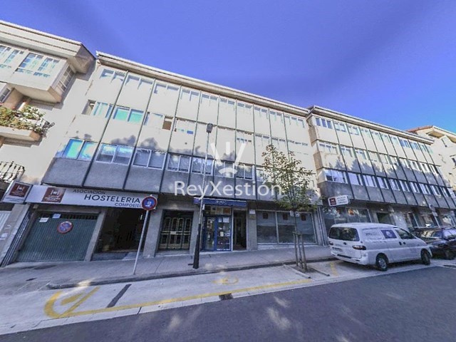 VÉNDESE PISO EN ZONA NORTE - Rua Salvadas, SANTIAGO DE COMPOSTELA