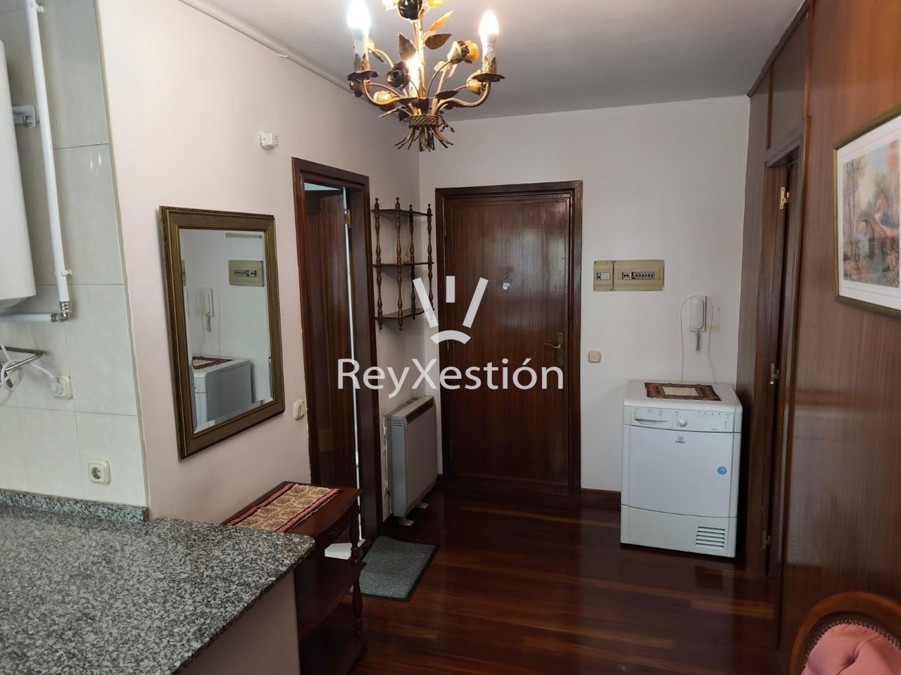 Foto 3 VÉNDESE PISO EN ZONA NORTE - Rua Salvadas, SANTIAGO DE COMPOSTELA