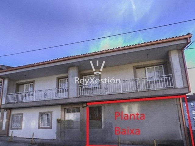 Véndese PLANTA BAIXA CON PLAZA DE GARAXE, Camiño dos Vilares (Santiago) - Santiago de Compostela
