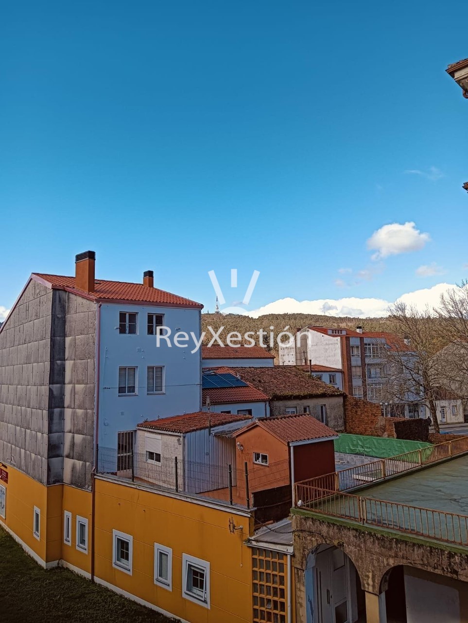Foto 1 VENTA DE PISO EN CALLE VISTA ALEGRE