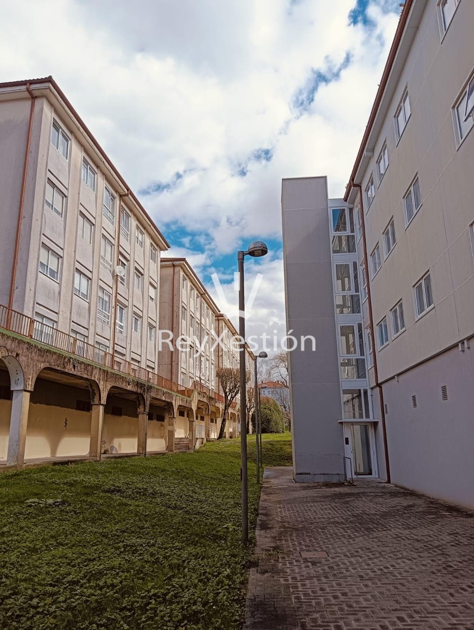Foto 1 VENTA PISO EN RÚA VISTA ALEGRE (A REFORMAR)